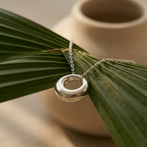 Circle Charm Necklace I Dainty Silver Circle Necklace I Safana Jewellery I Eternity Necklace 