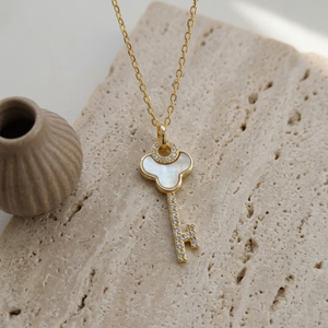 Gold Key Necklace I Dainty Gold Necklaces I Safana Jewellery I Minimalist Jewellery