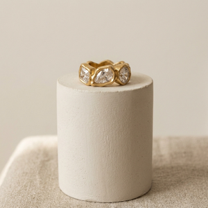 Multi Stone Hammered Ring I Non Tarnish Layering Jewellery I Waterproof Gold Jewellery I Statement Crystal Diamond Ring