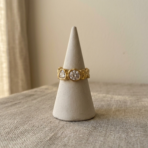 Multi Stone Hammered Ring I Non Tarnish Layering Jewellery I Waterproof Gold Jewellery I Statement Crystal Diamond Ring