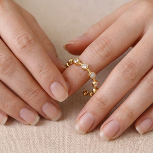 Diamond Bezel Ring I Minimalist Gold Stacking Ring I Safana Jewellery I Diamond Station Ring Gold