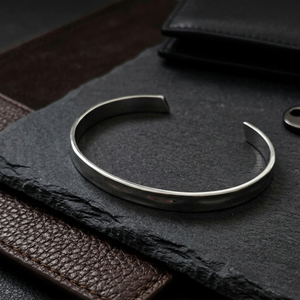 Men’s Hammered Silver Bangle | Men's Jewellery