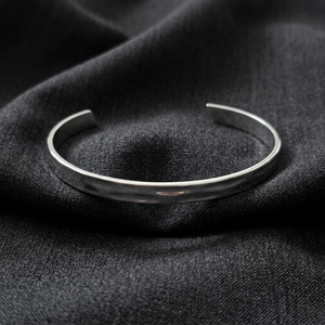 Men’s Hammered Silver Bangle | Men's Jewellery