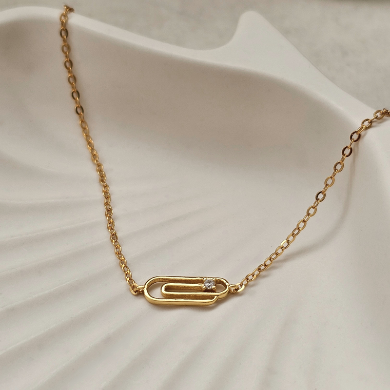Dainty Paperclip Bracelet Gold