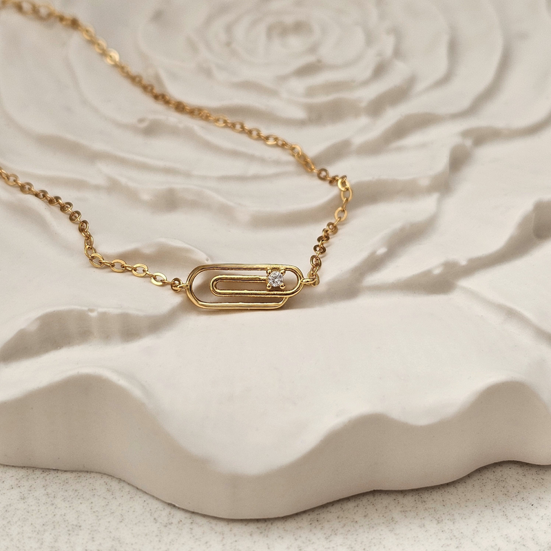 Dainty Paperclip Bracelet Gold