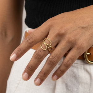 Sculptural Ring Gold | Minimalist Jewellery I Safana Jewellery