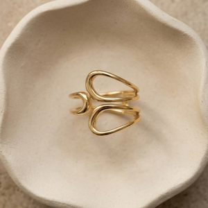 Sculptural Ring Gold | Minimalist Jewellery I Safana Jewellery