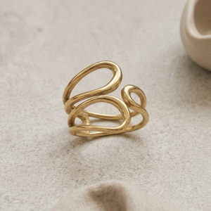 Sculptural Ring Gold | Minimalist Jewellery I Safana Jewellery