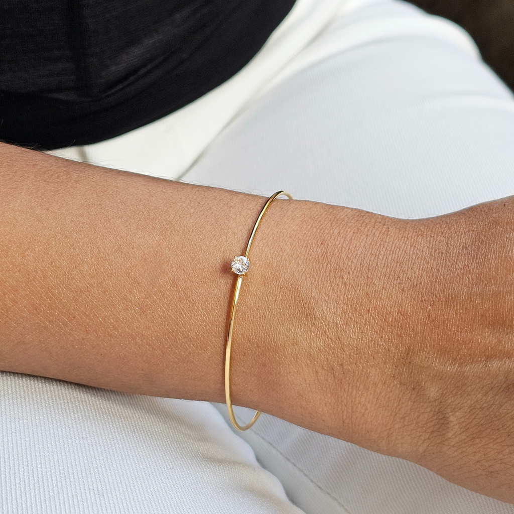 Dainty Solitaire Bangle I Waterproof Non Tarnish Jewellery