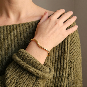Thin Wave Bangle Gold | Waterproof Non Tarnish Jewellery I Layering Jewellery