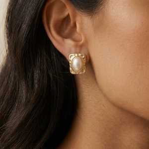 Vintage Pearl Earrings | Gold Pearl Studs | Waterproof Jewellery I Minimalist Jewellery