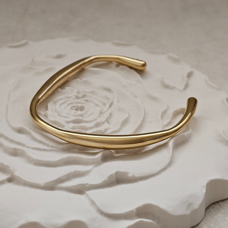 Organically Shaped Bangle Gold I Non Tarnish Waterproof Jewellery