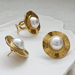 Halo Pearl Earrings