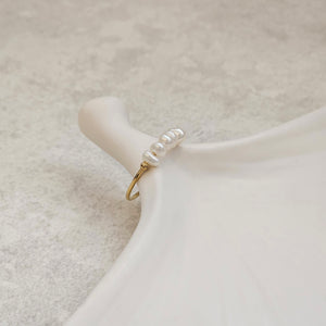 Dainty Pearl Ring