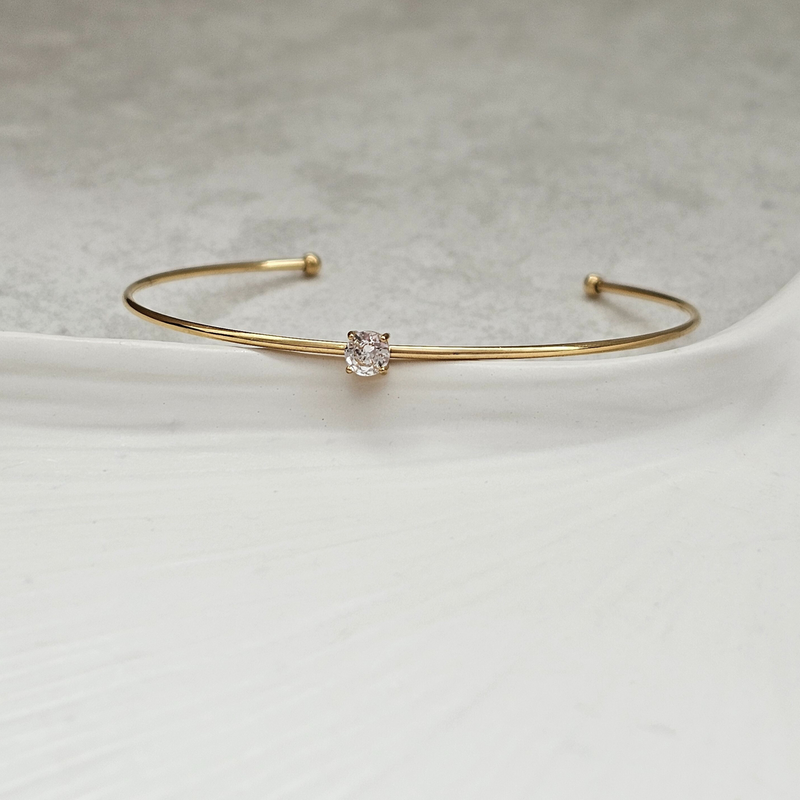 Dainty Solitaire Bangle I Waterproof Non Tarnish Jewellery