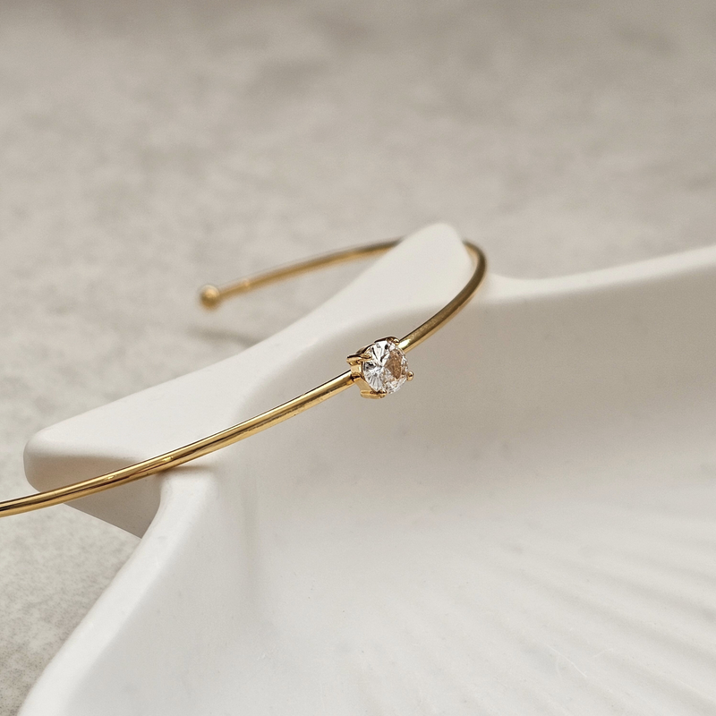 Dainty Solitaire Bangle I Waterproof Non Tarnish Jewellery