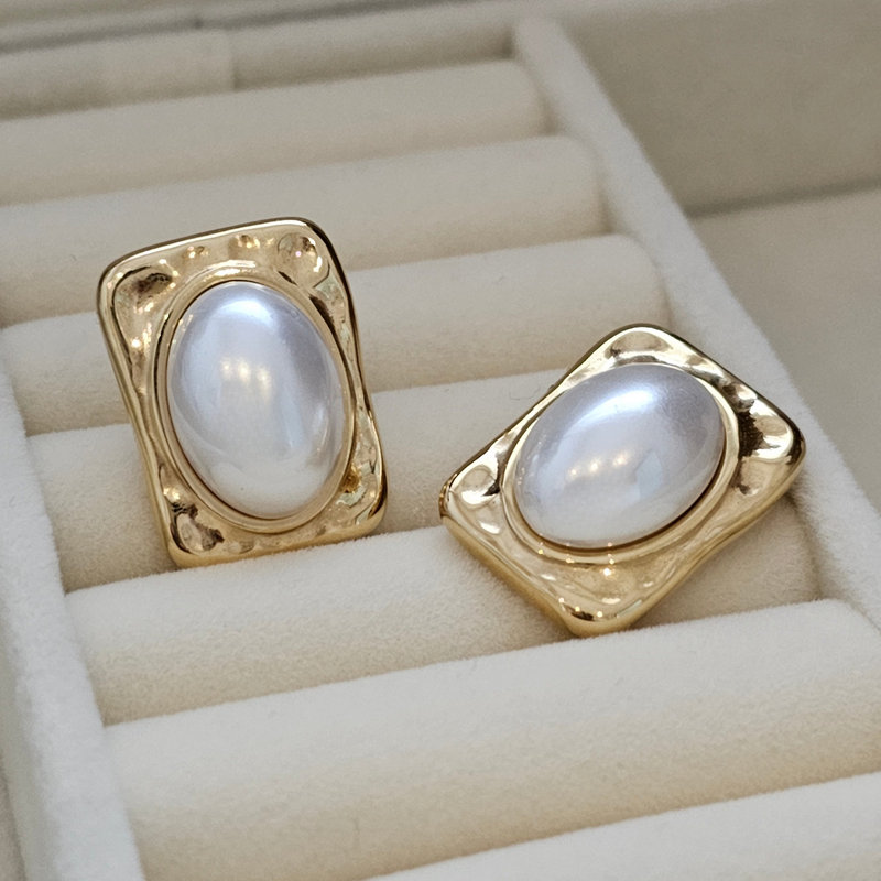 Vintage Pearl Earrings