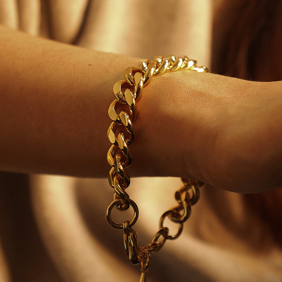 Interlinked 'D' Charm Chunky Gold Bracelet | Otis Jaxon Jewellery