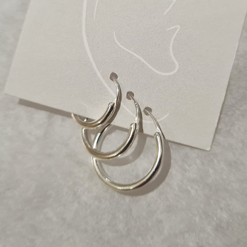 Minimalist Hoops Silver