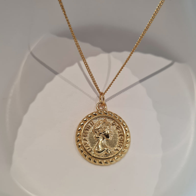 18K Gold Queen Elizabeth Medallion Necklace, layering gold necklaces, gold coin necklace, 925 sterling silver 18k gold plated necklace,