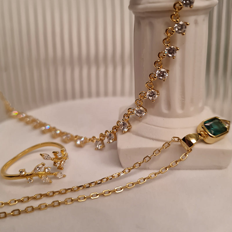 Green emerald Necklace, layering womens necklaces, stacking necklaces, dainty necklaces
