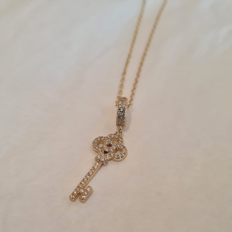 Vintage Key Necklace , layering necklaces, layering jewellery, stacking necklaces, stacking gold jewellery
