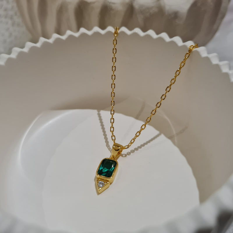 Green emerald Necklace, layering womens necklaces, stacking necklaces, dainty necklaces
