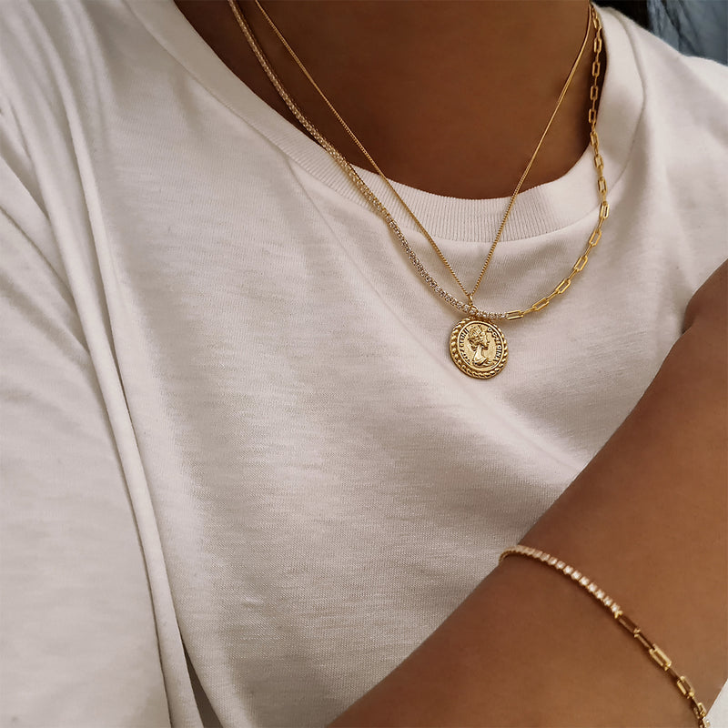 18K Gold Queen Elizabeth Medallion Necklace, layering gold necklaces, gold coin necklace, 925 sterling silver 18k gold plated necklace,