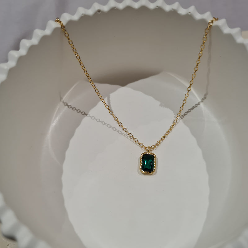 Dainty Green Necklace